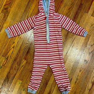 Bert’s Bees Baby hooded jammies ⭐️3 for $15⭐️4 for $16⭐️5 for $18
